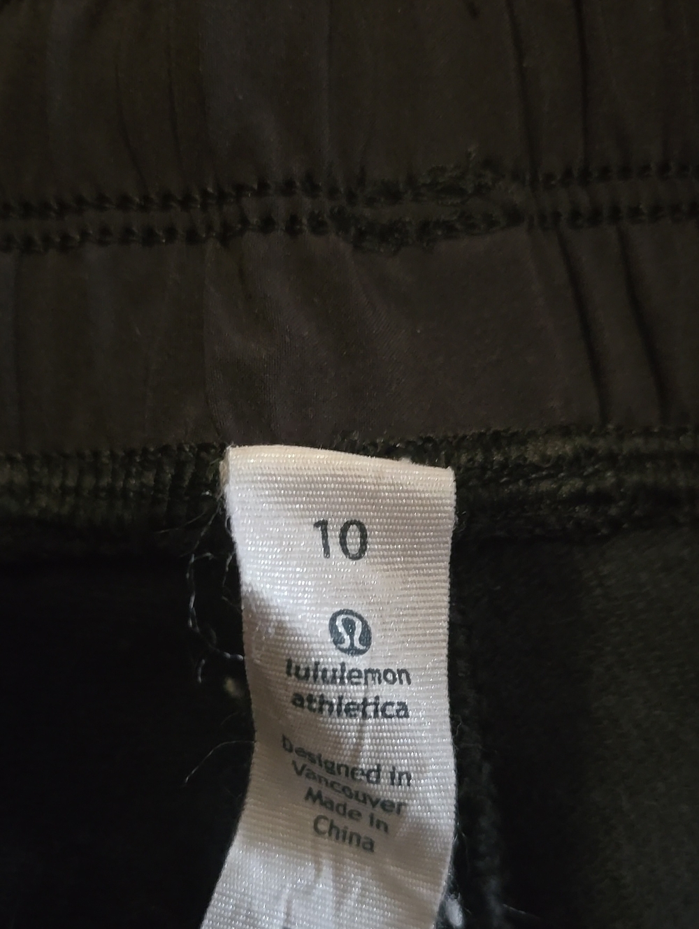 Lululemon Blissed Out Short II - 10 - Picture 4 of 4